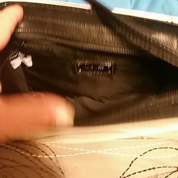 Purse - Picture 2 of 2